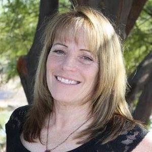 Meet your Posher, Debbie